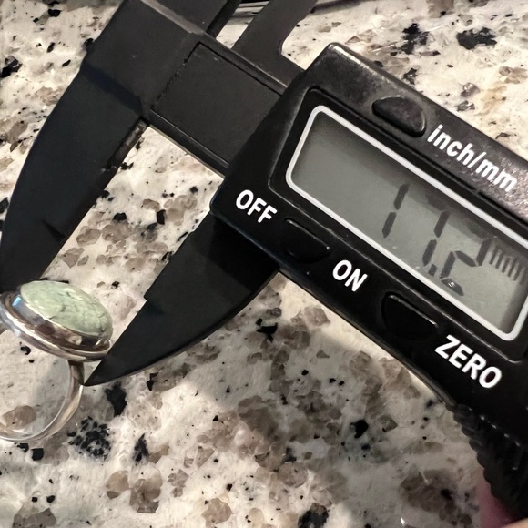 Turquoise Sterling Silver Oval Ring Size 8 - Picture 10 of 11